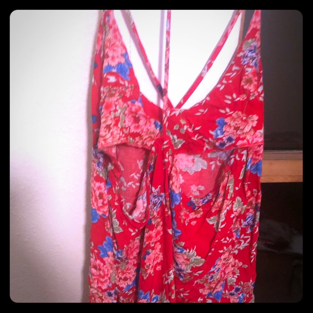 Women’s top size medium. Gently used